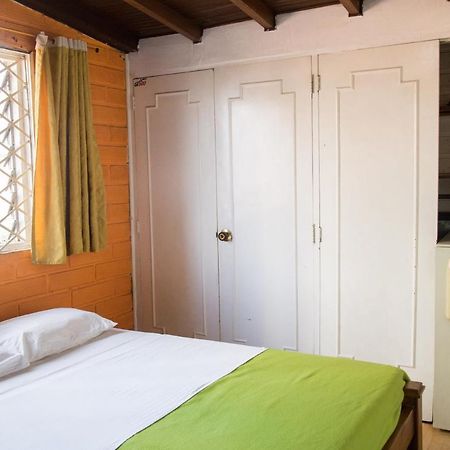 Hostel Spring City Меделин Екстериор снимка
