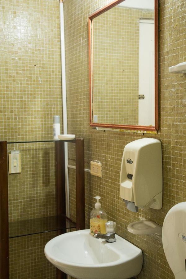 Hostel Spring City Меделин Екстериор снимка