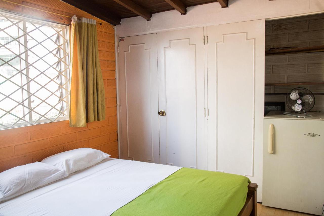 Hostel Spring City Меделин Екстериор снимка